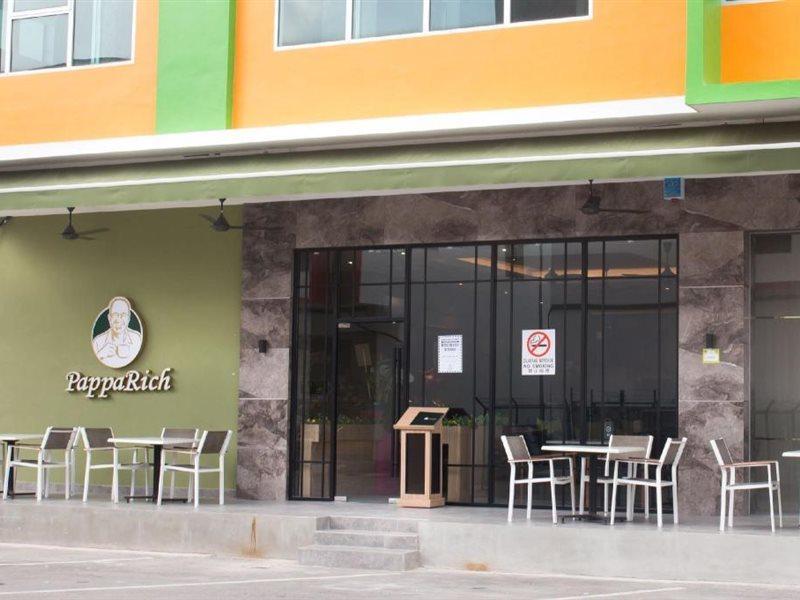 Spring Season Hotel Muar Εξωτερικό φωτογραφία