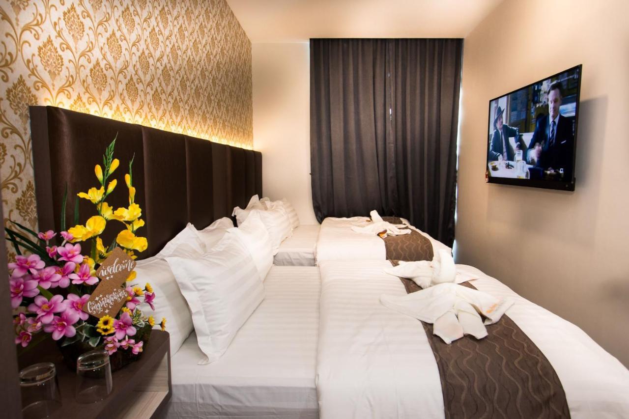 Spring Season Hotel Muar Εξωτερικό φωτογραφία