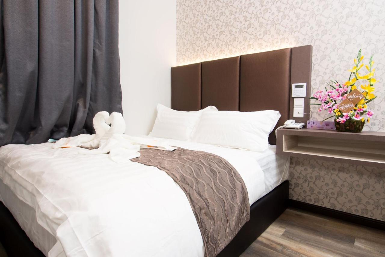 Spring Season Hotel Muar Εξωτερικό φωτογραφία