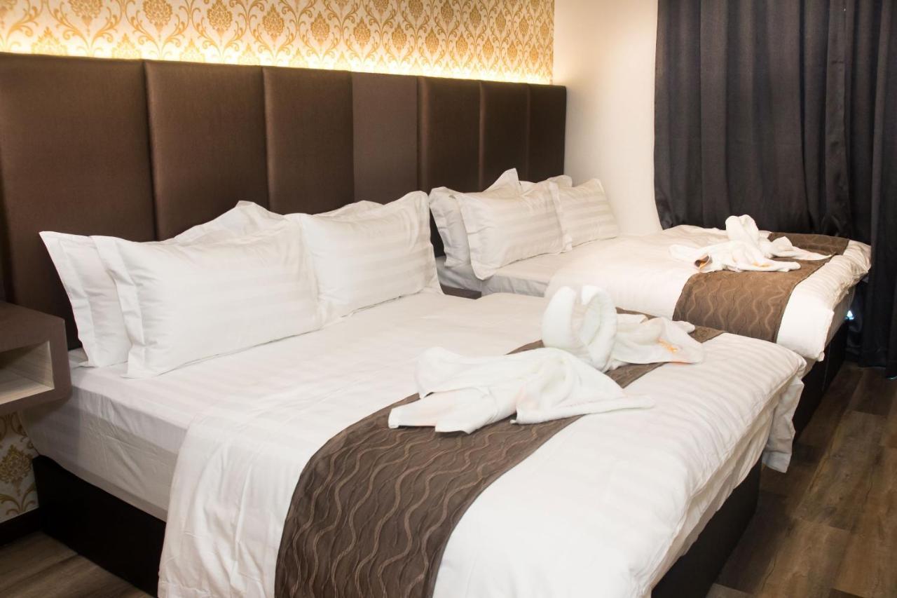 Spring Season Hotel Muar Εξωτερικό φωτογραφία